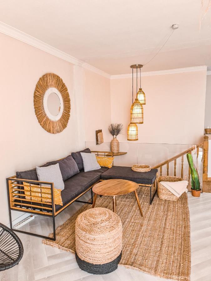 אדחה Oceanview Boutique House, 125 Sqm, Parking, Sunset Rooftop מראה חיצוני תמונה