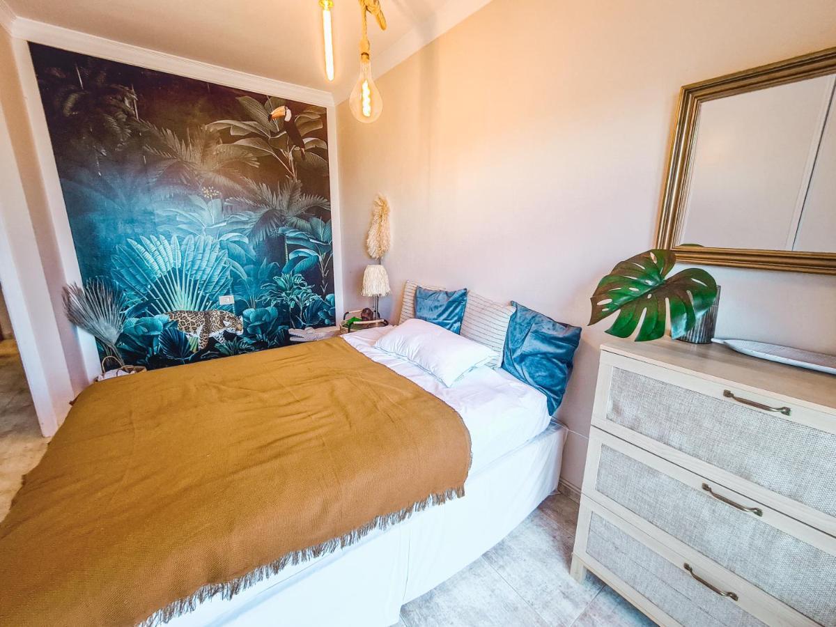 אדחה Oceanview Boutique House, 125 Sqm, Parking, Sunset Rooftop מראה חיצוני תמונה