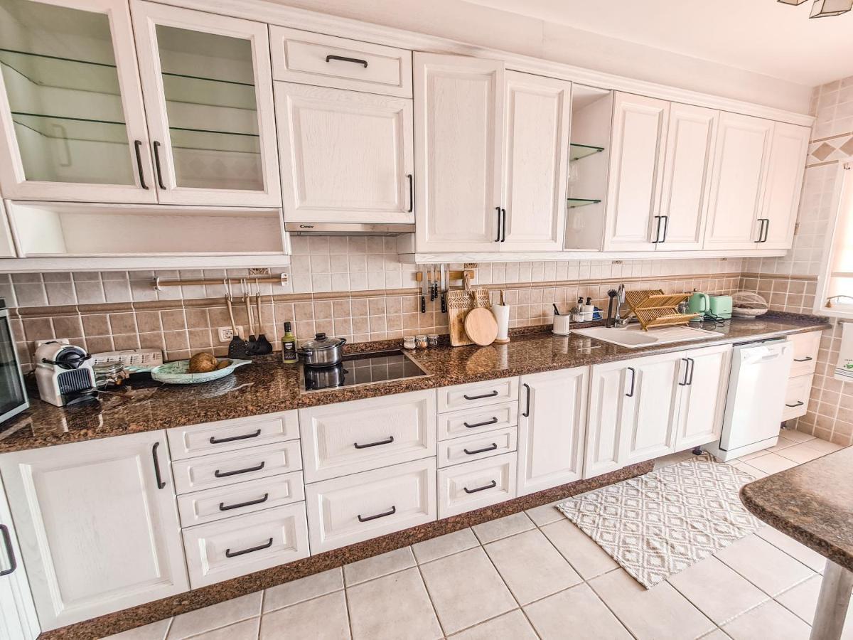 אדחה Oceanview Boutique House, 125 Sqm, Parking, Sunset Rooftop מראה חיצוני תמונה