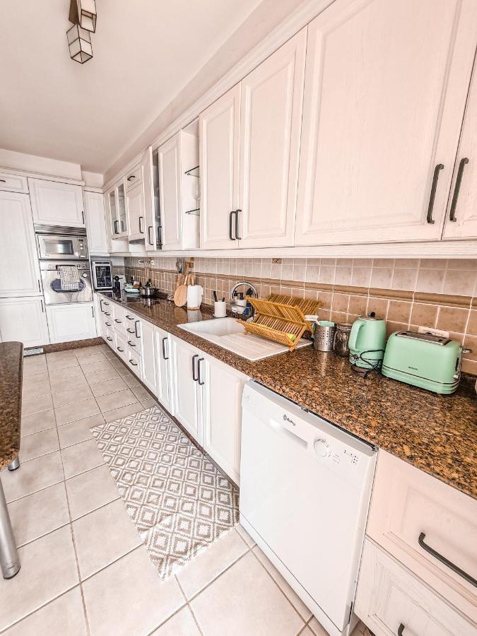 אדחה Oceanview Boutique House, 125 Sqm, Parking, Sunset Rooftop מראה חיצוני תמונה
